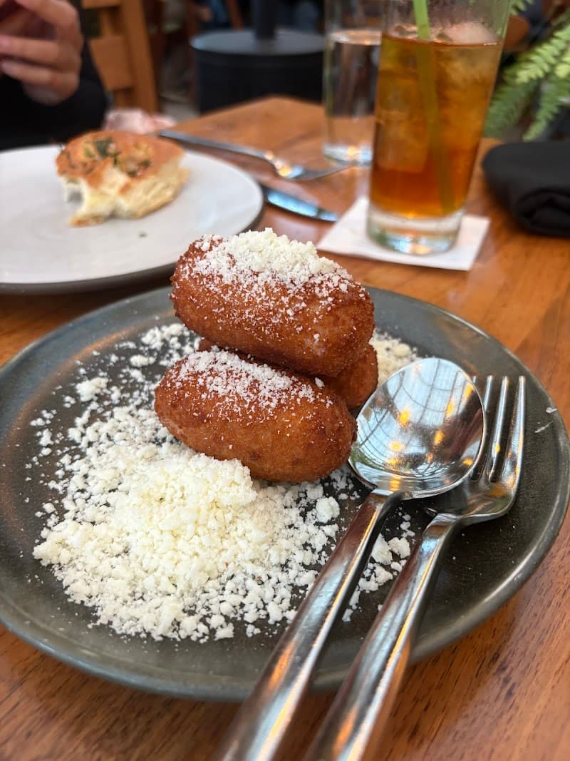 Felix Trattoria photo 2