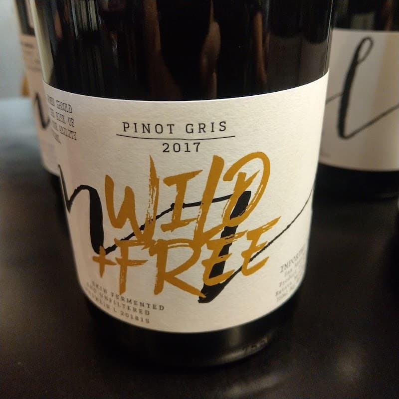 Lou Wine Shop photo 3