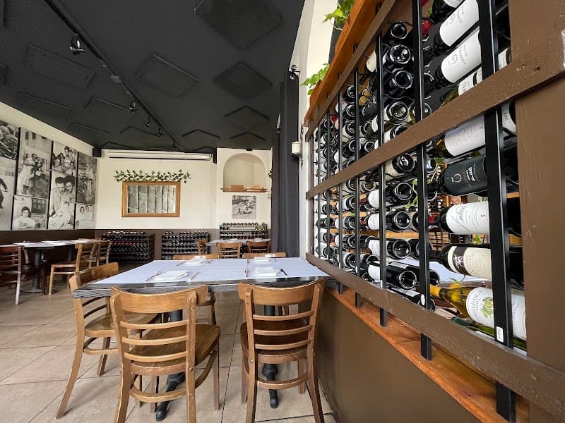 Osteria Mamma restaurant