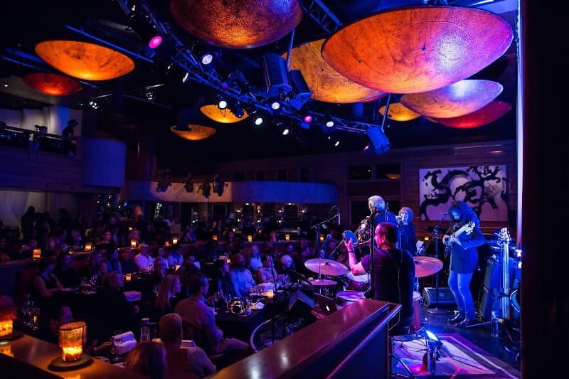 Vibrato Grill Jazz restaurant